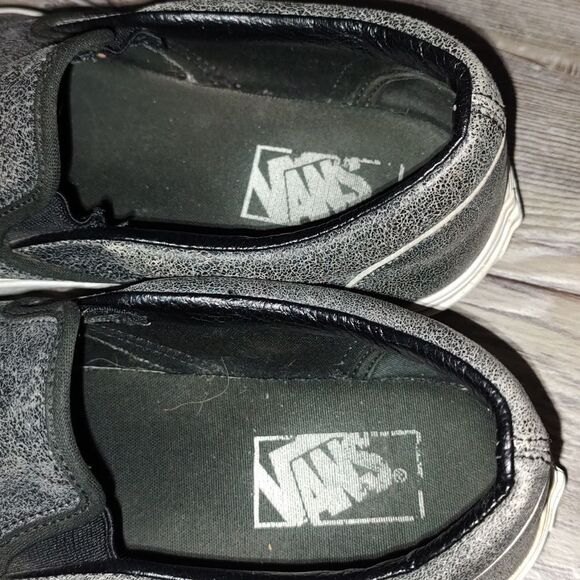 Vans distressed black leather slip on shoes  Sz 7.5 Men   Sz 9 Ladies - Picture 8 of 14